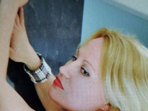 modelo de cam show RodyHeart