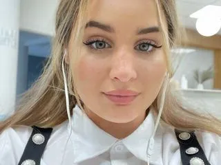 hot live chat model RrianaRienn