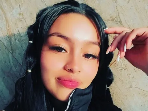 nude webcams model SarayCutty