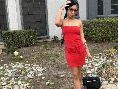 live sex show model SauceyStar