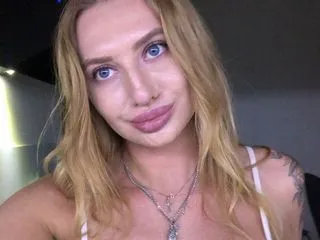 sex chat and video model SoffySun
