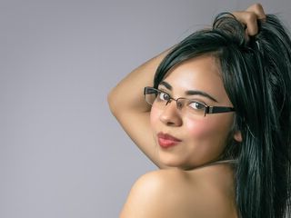 pink pussy model SoyJennifer