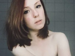 naked chat model SuzyViolet