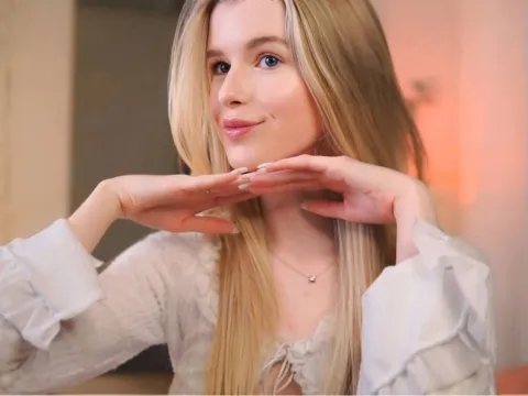 Tener un chat en directo con la modelo cámara web TaitAllsbrook