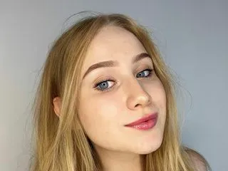 amateur teen sex model TracyWhite