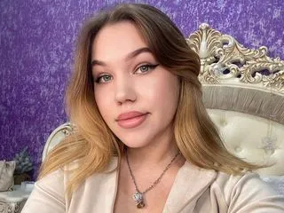 teen webcam model WhitneyBell