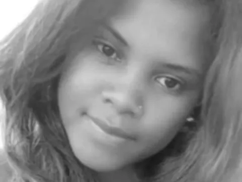 adult webcam model YnesBrooks