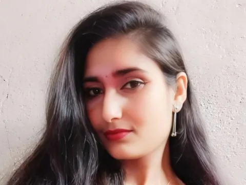Tener un chat en directo con la modelo cámara web ZoeSathi